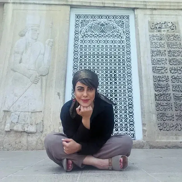 الهام اخوان مجری جنجالی صداوسیما و وضعیت ازدواج fb66fb6b003f411a9a49bdccd8a65a45