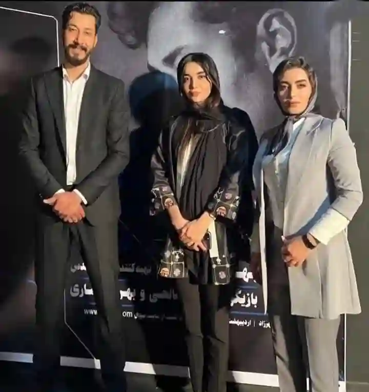 سفر به گذشته | عکس «شوکت و روژان» سریال نون خ در کنار بهتاش سریال پایتخت hediyehbazvandorginal 1656491390 2871180343420925203 47373771309 11zon 1