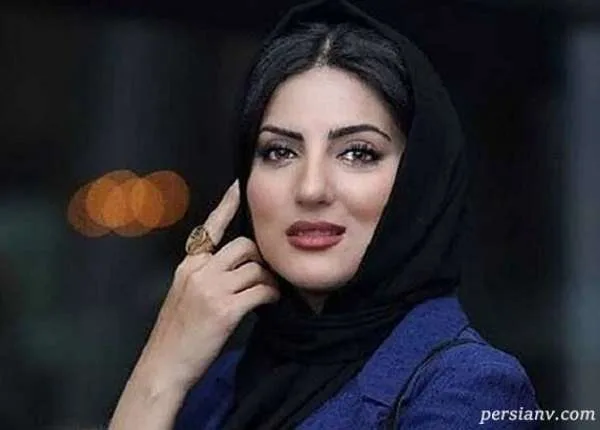 هلیا امامی با کیف عجیب و غریبش به شکل پرنده در جشنواره