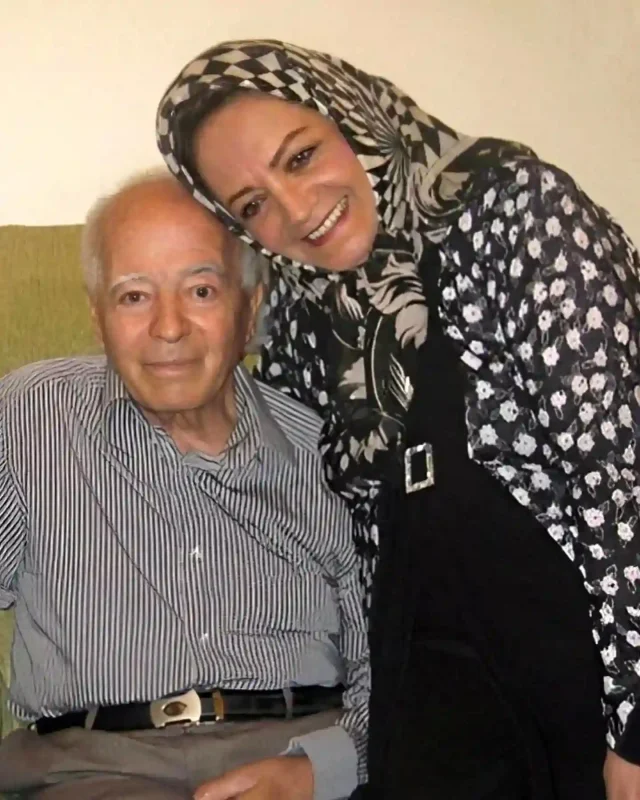 سفر در زمان| عکس «شهلا ریاحی» در کنار همسرش اسماعیل ریاحی دهه 80 honarmnd ghadimi 1755573562 3702341845458795031 61402518562 11zon 1