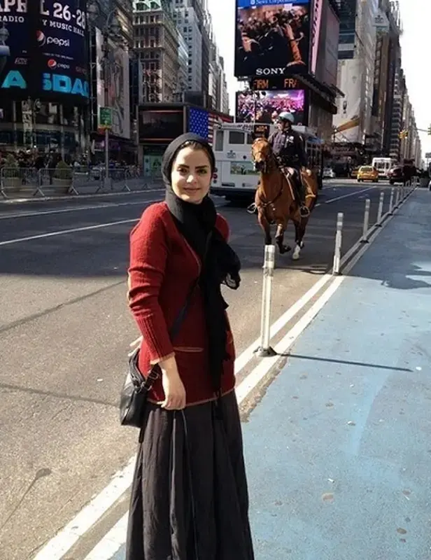 سفر به گذشته تلوزیون | سپیده خداوردی «گلرخ» سریال از یاد رفته در خیابانهای نیویورک image 145