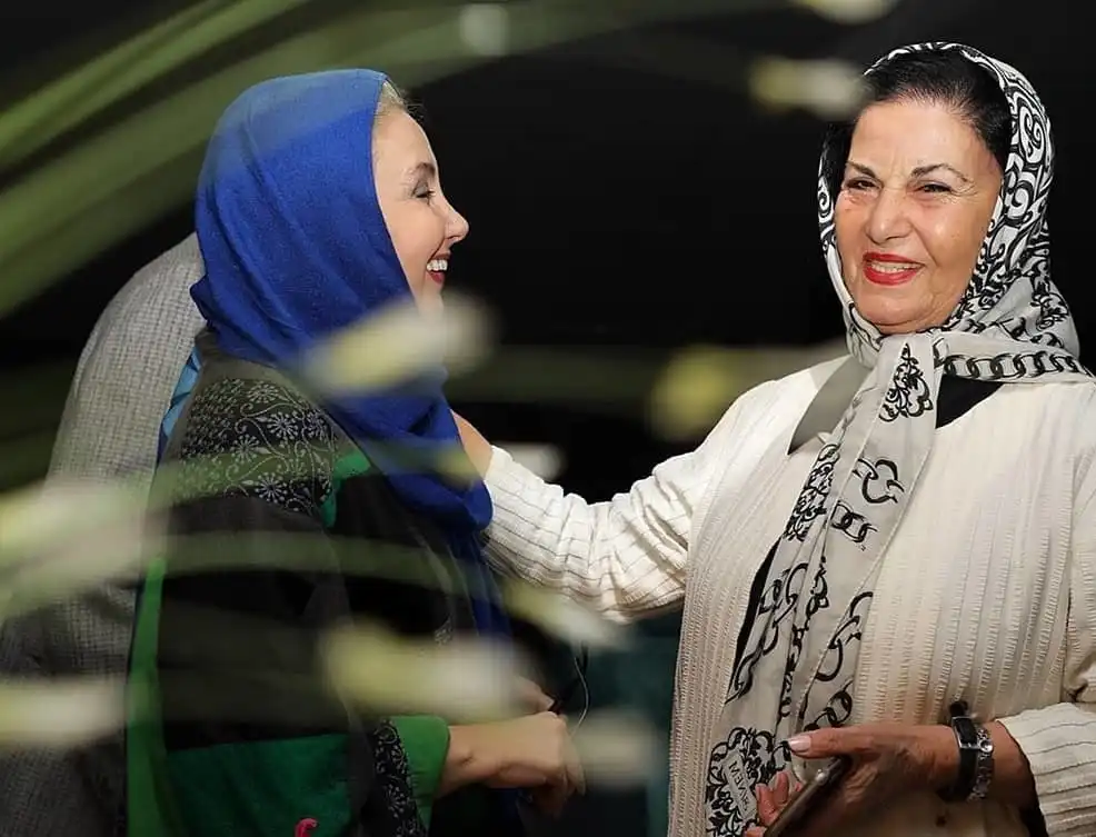 تصویر روز | خوش و بش و صمیمیت کتایون ریاحی و «پوری بنایی» katayounriahiofficial7 1523638491 1756729447313846180 3461001206