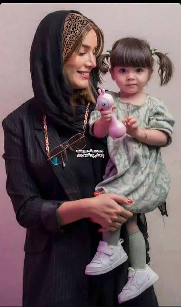 تصویر روز | قابی زیبا از متین ستوده و خواهرزاده زیبا و عروسکی اش عکس خواهرزاده متین ستوده