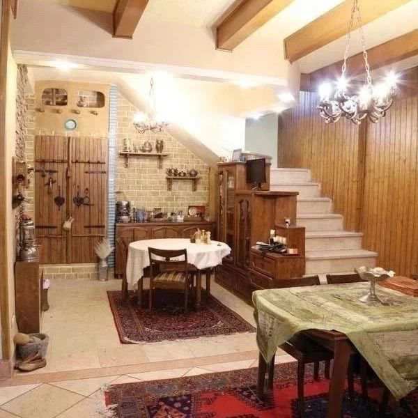 خانه اقبال واحدی