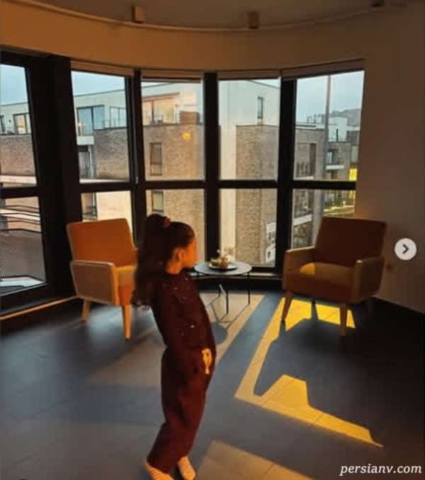 خانه ی شاهرخ استخری