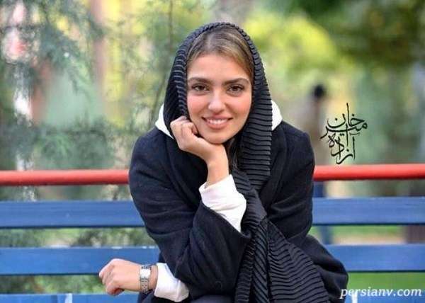 lebase arose mona karami 1