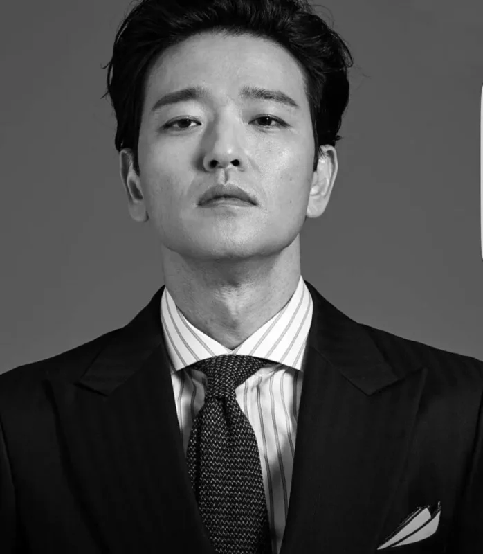 خبر روز | استایل دیدنی «مدیر سایونگ» سریال جومونگ در 40 سالگی maestrokkr 1510241316 1644345799842500931 1246216903