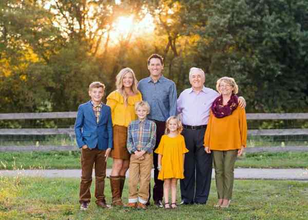 تصویر روز | ست زرد و طوسی مانتو چهار خونه مهلقا باقری شیک و زیبا ست زردرنگ