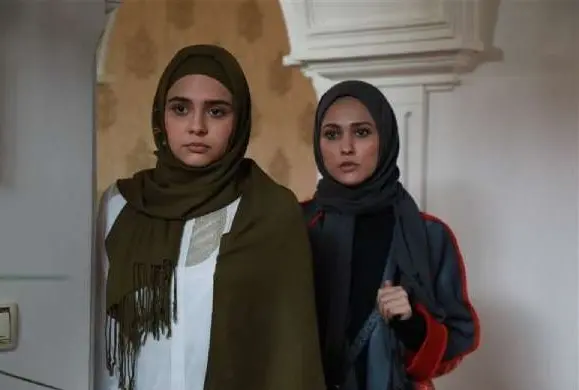 تصویر روز | دکوراسیون شیک و خاص خانه مینو آذرمگین minoo azarmagin bazigar 2