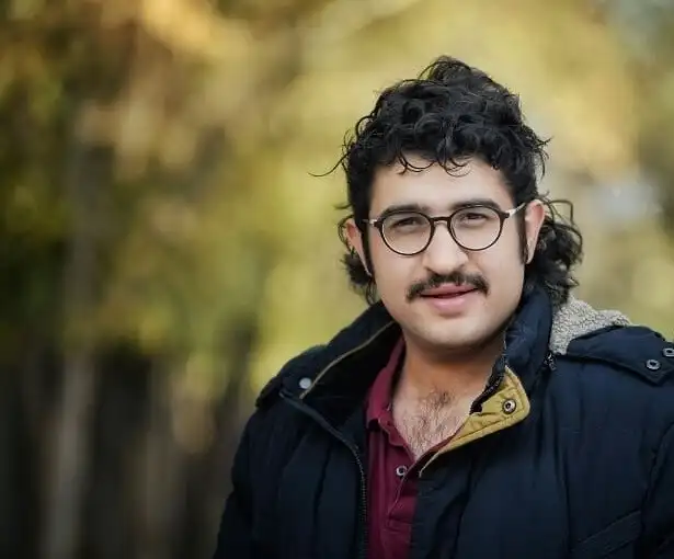 تصویر روز | چهره دیدنی محمد اسلامی بازیگر نقش روحانی سریال بدل + عکس 6 mohamad eslaaami photoselfi 8