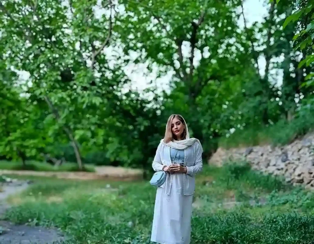 عکس ناهید محمودی بازیگر گلپری سریال آوای باران در حال طبیعت گردی nahidmahmoudi1991 1725792329 3452518750060151486 44758057465 11zon