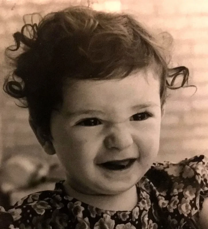 تصویر روز | کودکی نسرین نصرتی «فهیمه معمولی» سریال پایتخت سال 55 nasrinnosrati official 1568153523 2130148605992958662 7297253270