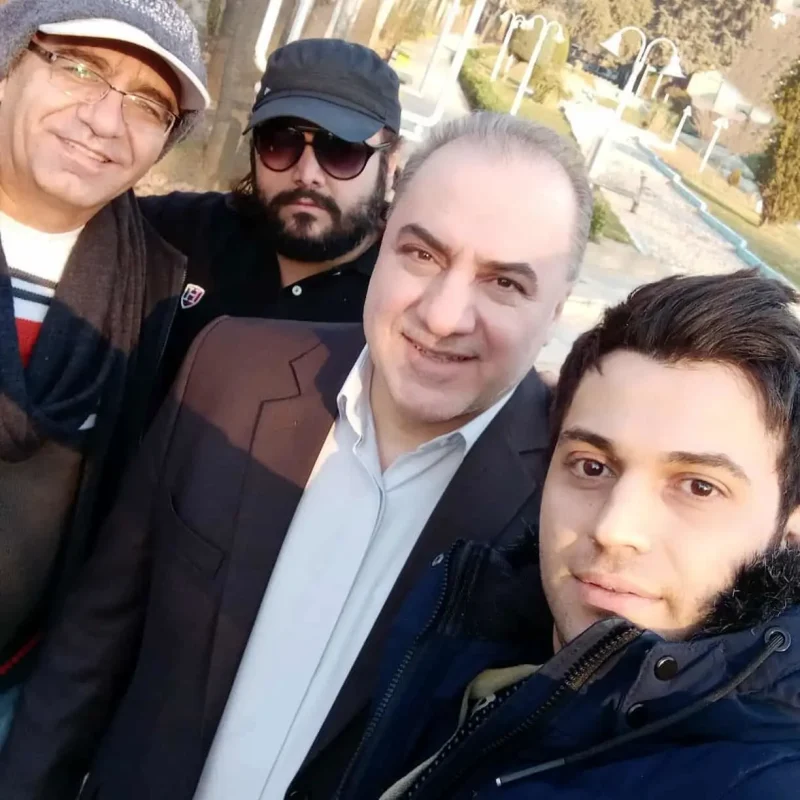 خبر روز | عکس دکتر توفیقی، سینا ماهر و شبح در پشت صحنه سریال بچه مهندس omidmaher 1579164106 2222512070279201041 1467141540
