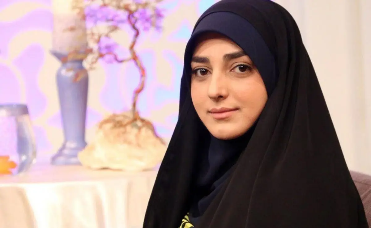 مطلب روز | تغییر چهره دیدنی «ستاره سادات قطبی» مجری تلویزیون در کنار چهار پسرش orginal 5