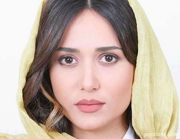 تصویر روز | موتورسواری پریناز ایزدیار و محسن تنابنده در خیابان بازیگر سه کام حبس