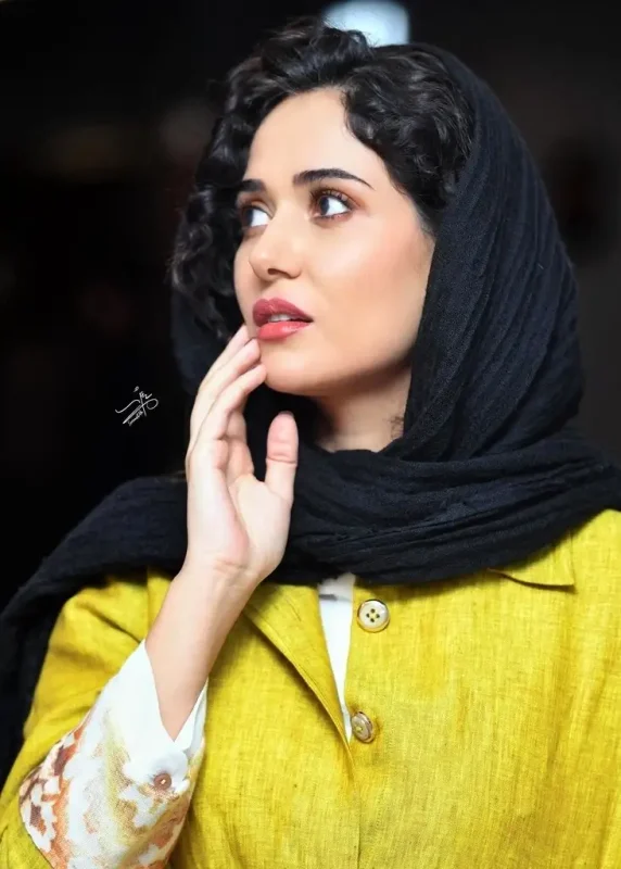 چهره روز | پریناز ایزدیار «خدیجه تجریشی» 3 سال بعد از سریال «جیران» در 39 سالگی 2 parinazizadyar 456560088 528505719707248 8908001115248842240 n 1