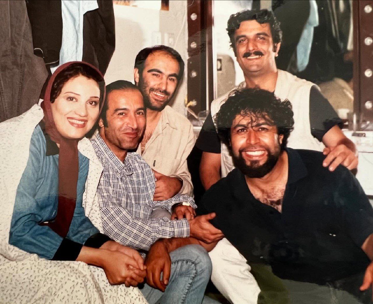 تصویر روز | عکس قدیمی و زیرخاکی از محسن تنابنده، فرهاد اصلانی و شبنم مقدمی photo 2024 12 26 22 33 56