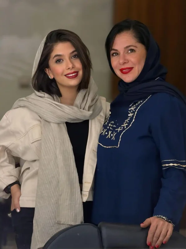 تصویر روز | بازیگران در جشن عکاسان photo 2025 09 27 19 51 29 1