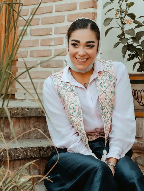 تصویر روز | استایل رویا وحدتی بازیگر فیلم «جزایر قناری» photo 2025 09 30 23 07 15