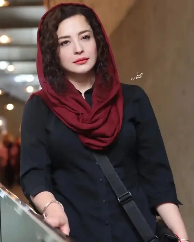 تصویر روز | دو اکران متفاوت؛ نیما شعبان نژاد و مهراوه شریفی نیا photo 2025 10 16 11 25 45