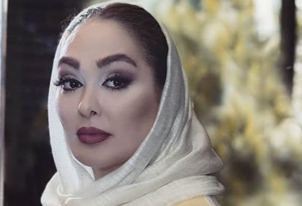 تصویر روز | تیپ سفید و جذاب الهام حمیدی با تغییر رنگ موهایش رنگ مو الهام حمیدی