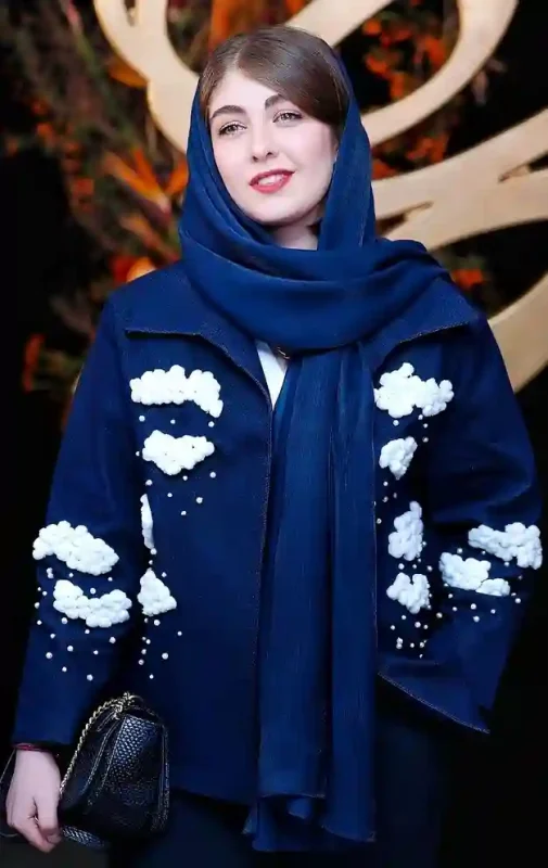 rouhollah hz artworks 1732433001 3508224750272277347 7182839657