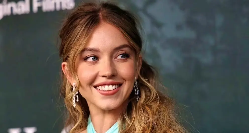 sydney sweeney james bond