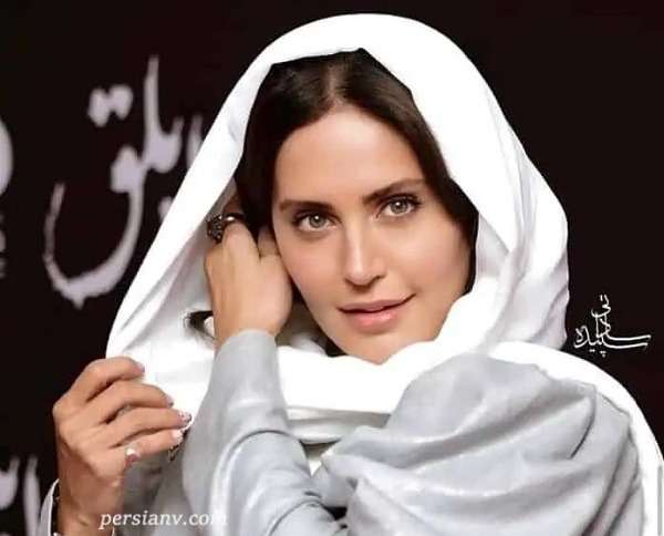 تیپ های جدید الناز شاکردوست در کافی شاپ