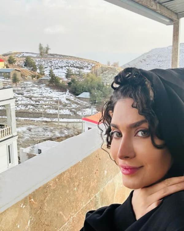 ساناز سعیدی بازیگر بچه مهندس