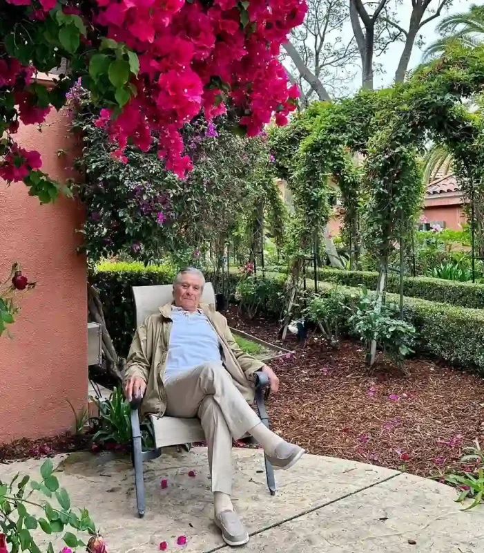 تصویر روز | بازیگر نقش «قیصر» در 86 سالگی vossoughi behrouz 1689475207 3147868652027444535 3060258838 1 1