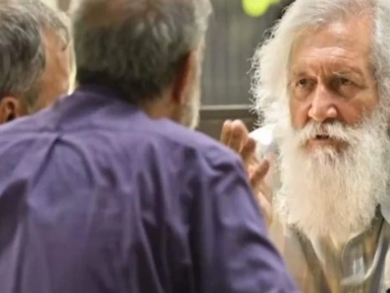 آتش تقی پور به همراه همسر جوان و معروف تر از خودش