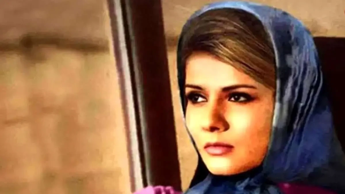 سفر در زمان| عکس «آذر شیوا» با سبیل و در ۲۵ سالگی؛ سال ۱۳۴۴ عکس «آذر شیوا» با سبیل و در ۲۵ سالگی؛ سال ۱۳۴۴