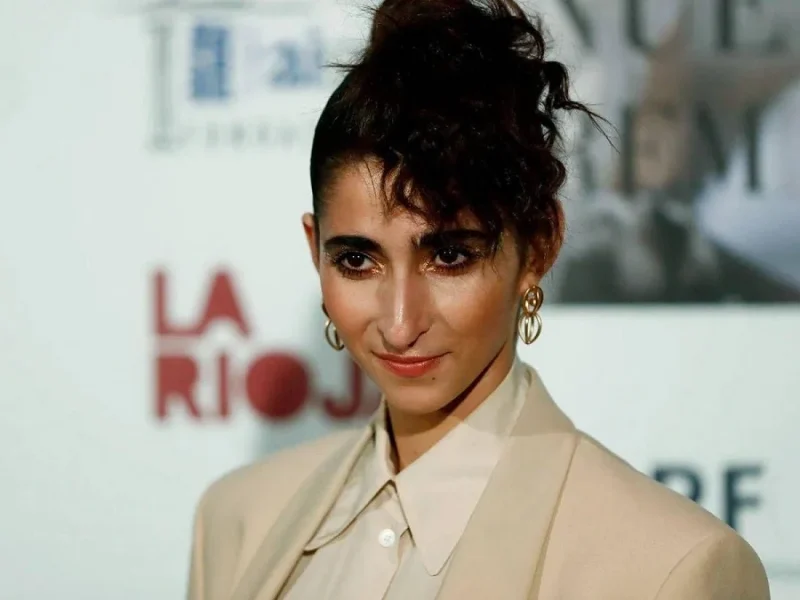 تصاویر شخصی، زندگی خصوصی آلبا فلورس و بیوگرافی