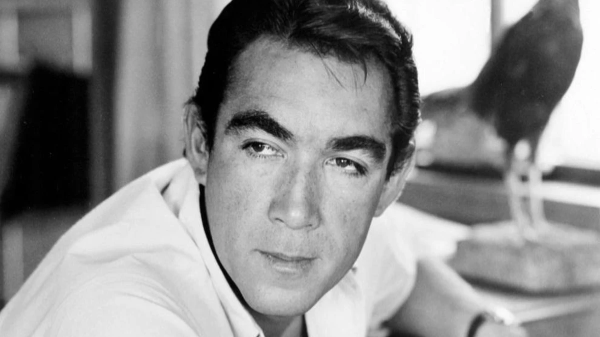 آنتونی کوئین در فیلم کاروان ها 