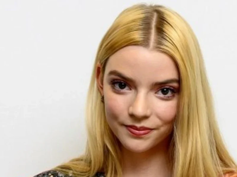 عکس های خصوصی و بیوگرافی آنیا تیلور جوی