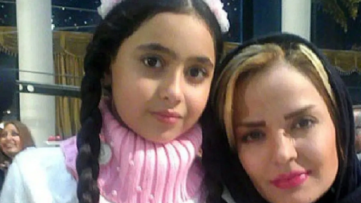 باران کوچولوی آوای باران در بازار مسگرهای یزد باران کوچولوی آوای باران در بازار مسگرهای یزد