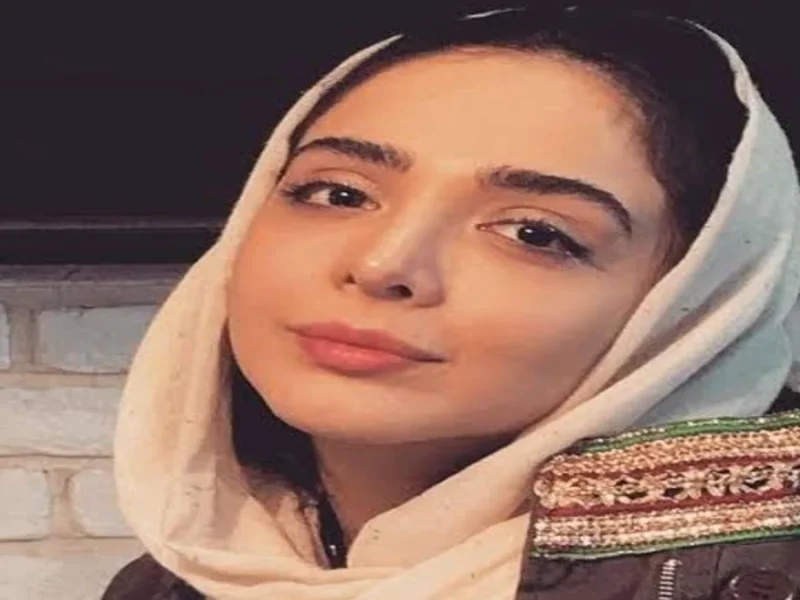 سکانس روز | استایل جذاب المیرا دهقانی استایل جذاب المیرا دهقانی
