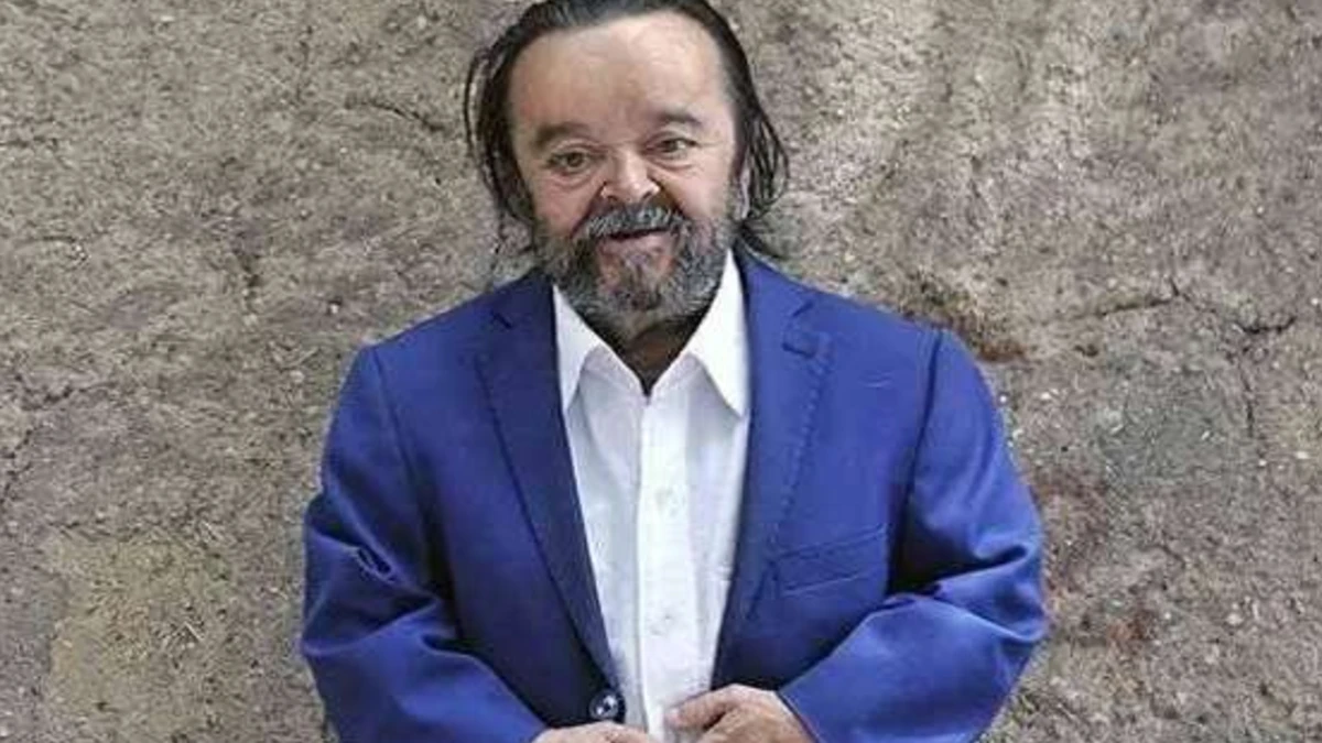 قاب خانوادگی اسدالله یکتا در کنار پسرانش محمد و احمد