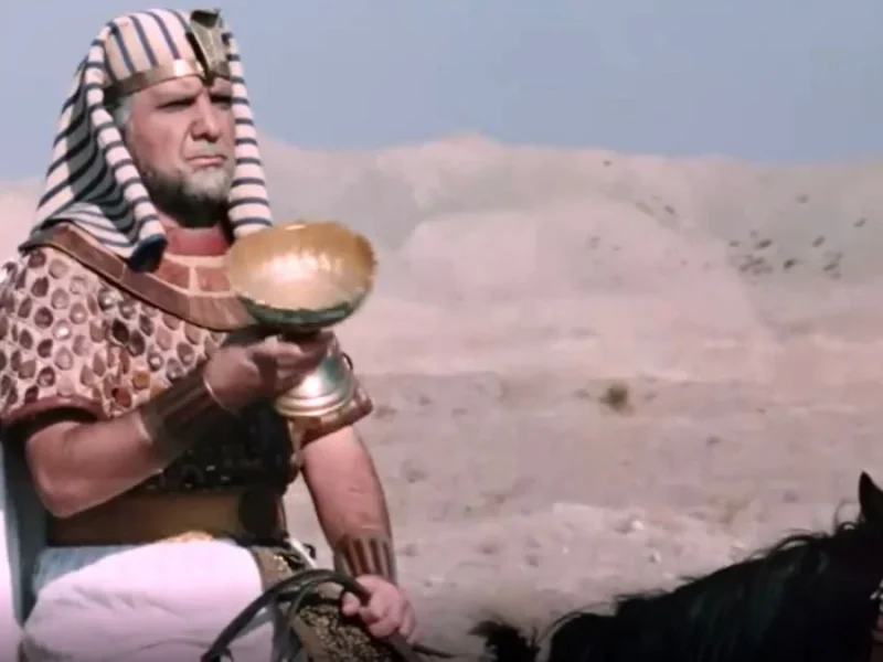 عکس «رودامون» سریال یوسف پیامبر در جوانی و در کنار معبد ژوپیتر لبنان