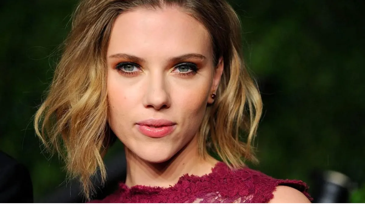 سفر در زمان| چهره «اسکارلت جوهانسون» در 19 سالگی در کالیفرنیا؛ سال 1382 چهره «اسکارلت جوهانسون» در 19 سالگی در کالیفرنیا؛ سال 1382