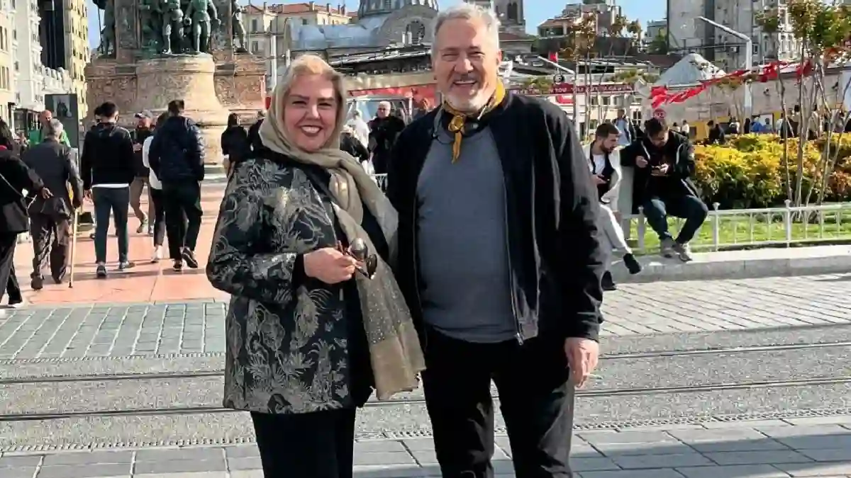 خبر روز | عکس افسانه چهره آزاد و شاهرخ فروتنیان در مراسم عروسی شان سال 61 عکس افسانه چهره آزاد و شاهرخ فروتنیان در مراسم عروسی شان سال 61