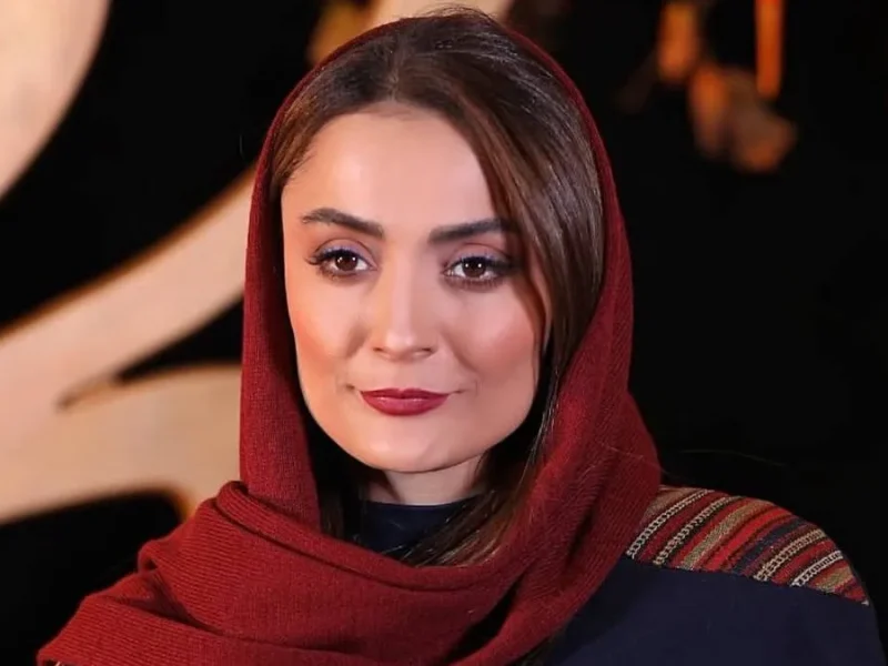 السا فیروز آذر