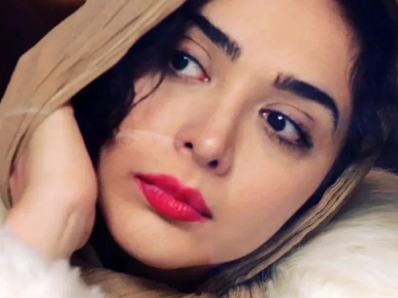 تصویر روز | استایل شیک المیرا دهقانی با کلی ظرافت استایل شیک المیرا دهقانی با کلی ظرافت