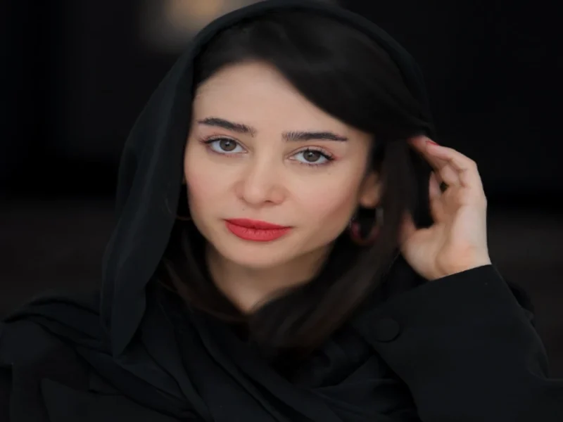 استایل دیدنی و جذاب الناز حبیبی در اکران قسمت پایانی جان سخت