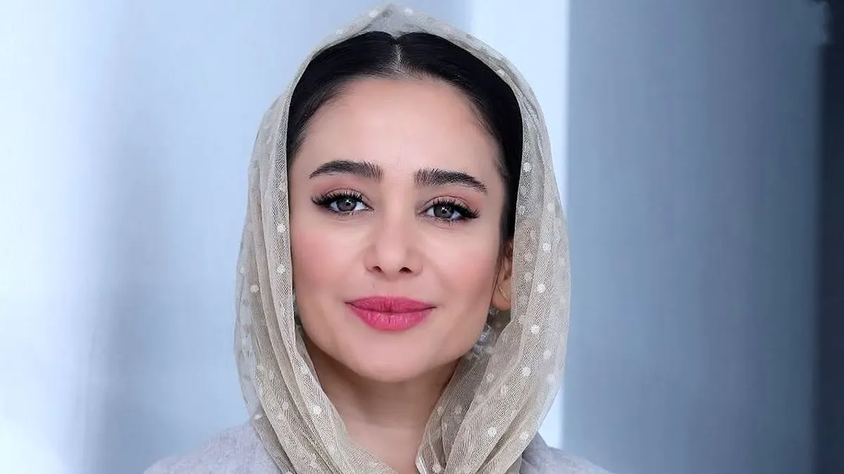 خبر روز | چهره قبل از عمل الناز حبیبی و لیلا اوتادی در سومین فیلمش چهره قبل از عمل الناز حبیبی و لیلا اوتادی در سومین فیلمش