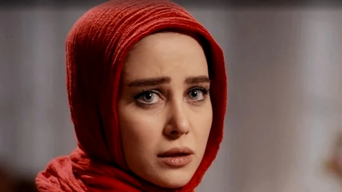 عکس الناز حبیبی با اکسسوری خاص و استایلی متفاوت