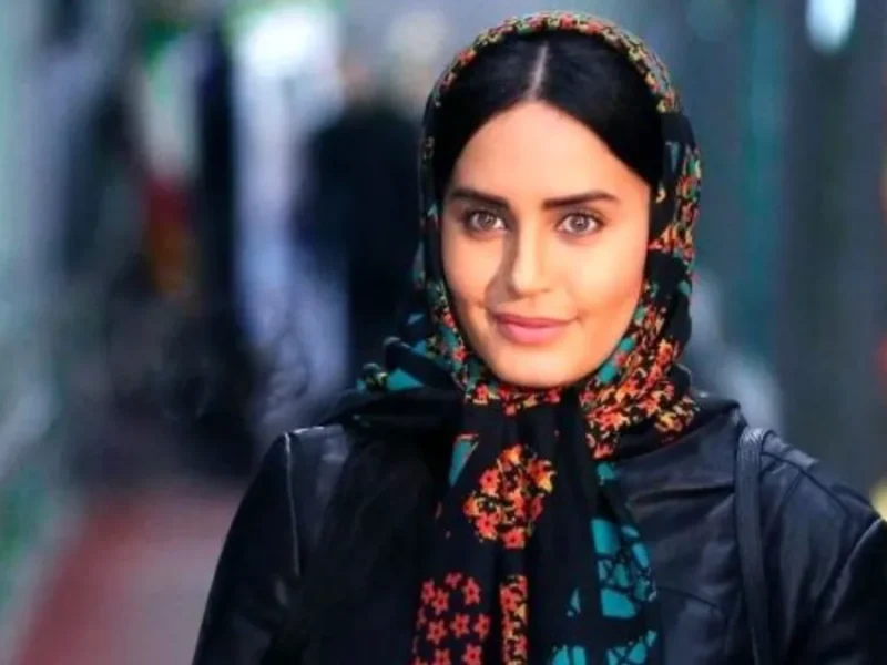 عکس الناز شاکردوست مهارتش در آشپزی را به رخ کشید عکس الناز شاکردوست مهارتش در آشپزی را به رخ کشید