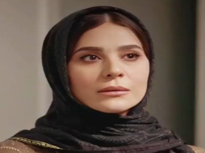قابی سه نفره از الناز شاکردوست و سحر دولتشاهی و پارسا پیروزفر