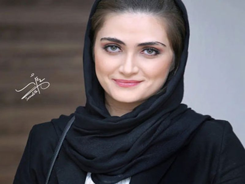 قابی زیبا از الناز ملک با شعری قابل تامل از مولانا