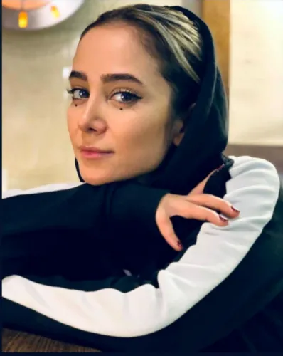 پست اینستاگرام الناز حبیبی در مورد مادرش